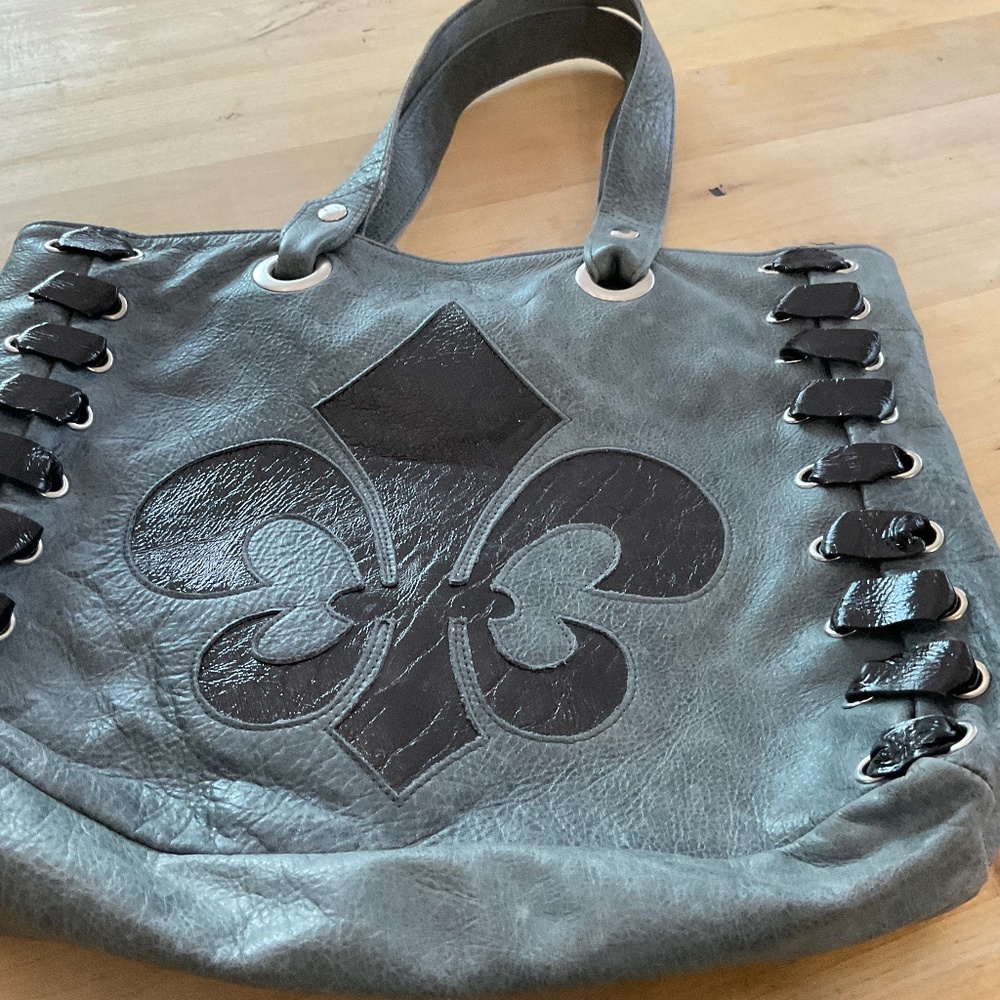 EYES OF RUTH LEATHER FLEUR DIS LIS/VINTAGE